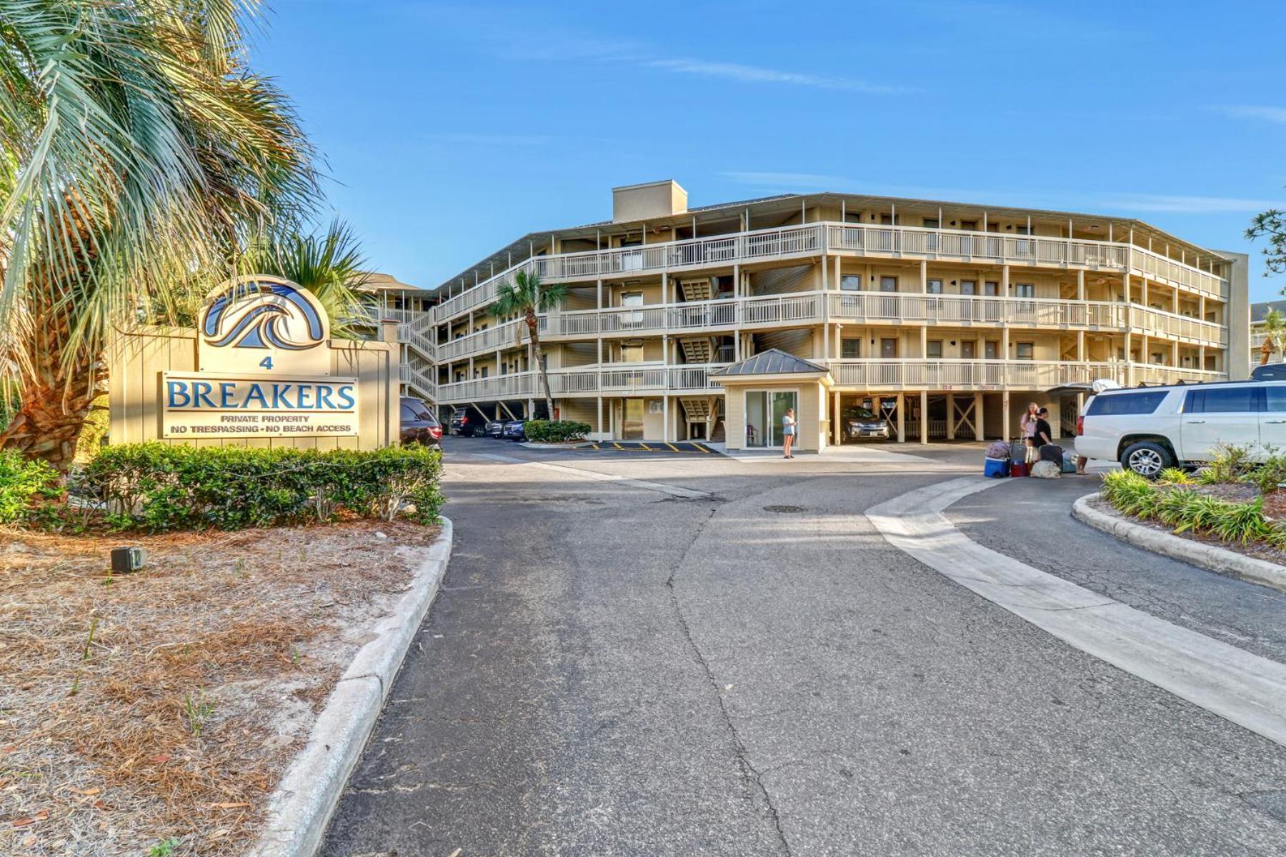 The Breakers #220 Beach Condo, Beautiful Ocean View At Coligny Beach, 4 N Forest Beach Drive Hilton Head, Walk To All Shops Restaurants, Renovated Jan 2024, Vacation Rental Hhi Llc ฮิลตันเฮดไอส์แลนด์ ภายนอก รูปภาพ