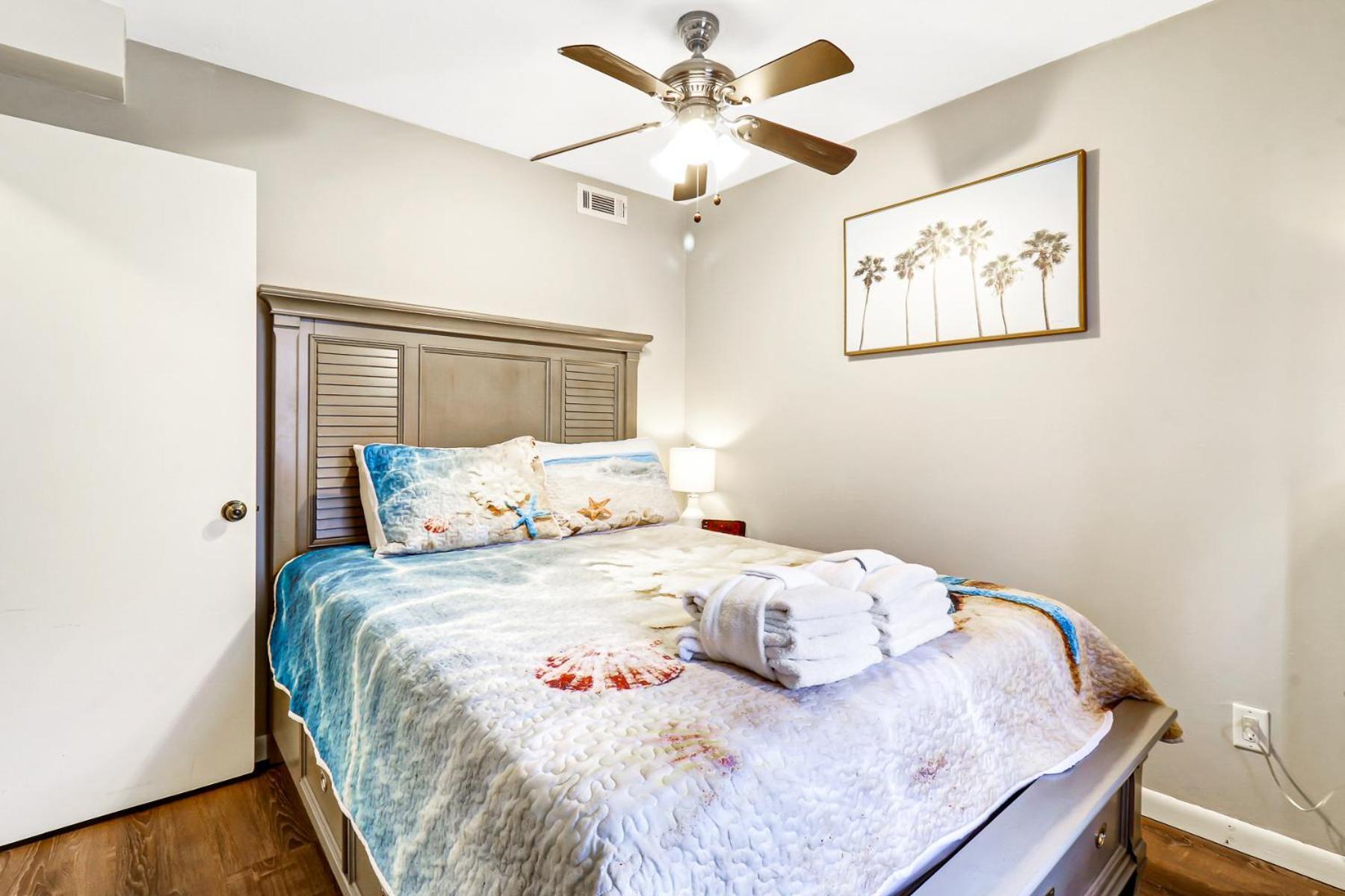 The Breakers #220 Beach Condo, Beautiful Ocean View At Coligny Beach, 4 N Forest Beach Drive Hilton Head, Walk To All Shops Restaurants, Renovated Jan 2024, Vacation Rental Hhi Llc ฮิลตันเฮดไอส์แลนด์ ภายนอก รูปภาพ