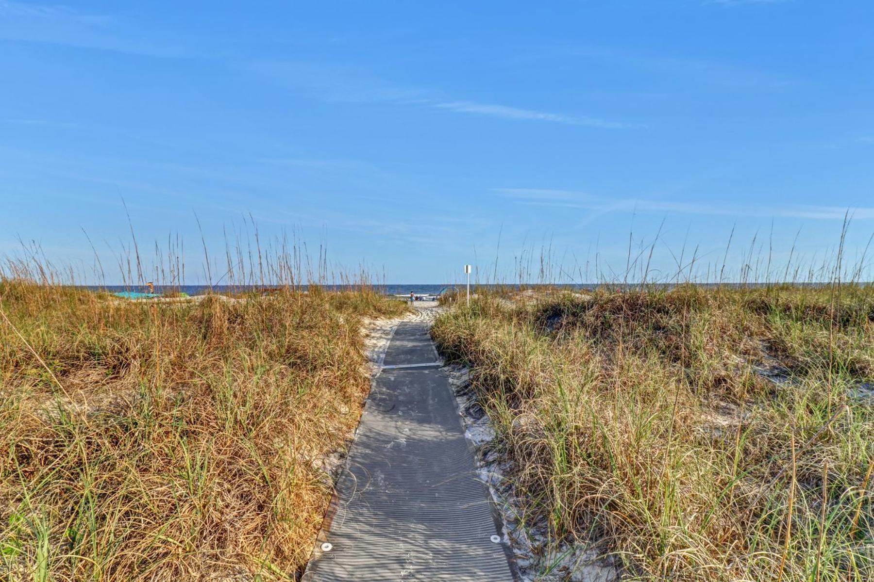 The Breakers #220 Beach Condo, Beautiful Ocean View At Coligny Beach, 4 N Forest Beach Drive Hilton Head, Walk To All Shops Restaurants, Renovated Jan 2024, Vacation Rental Hhi Llc ฮิลตันเฮดไอส์แลนด์ ภายนอก รูปภาพ