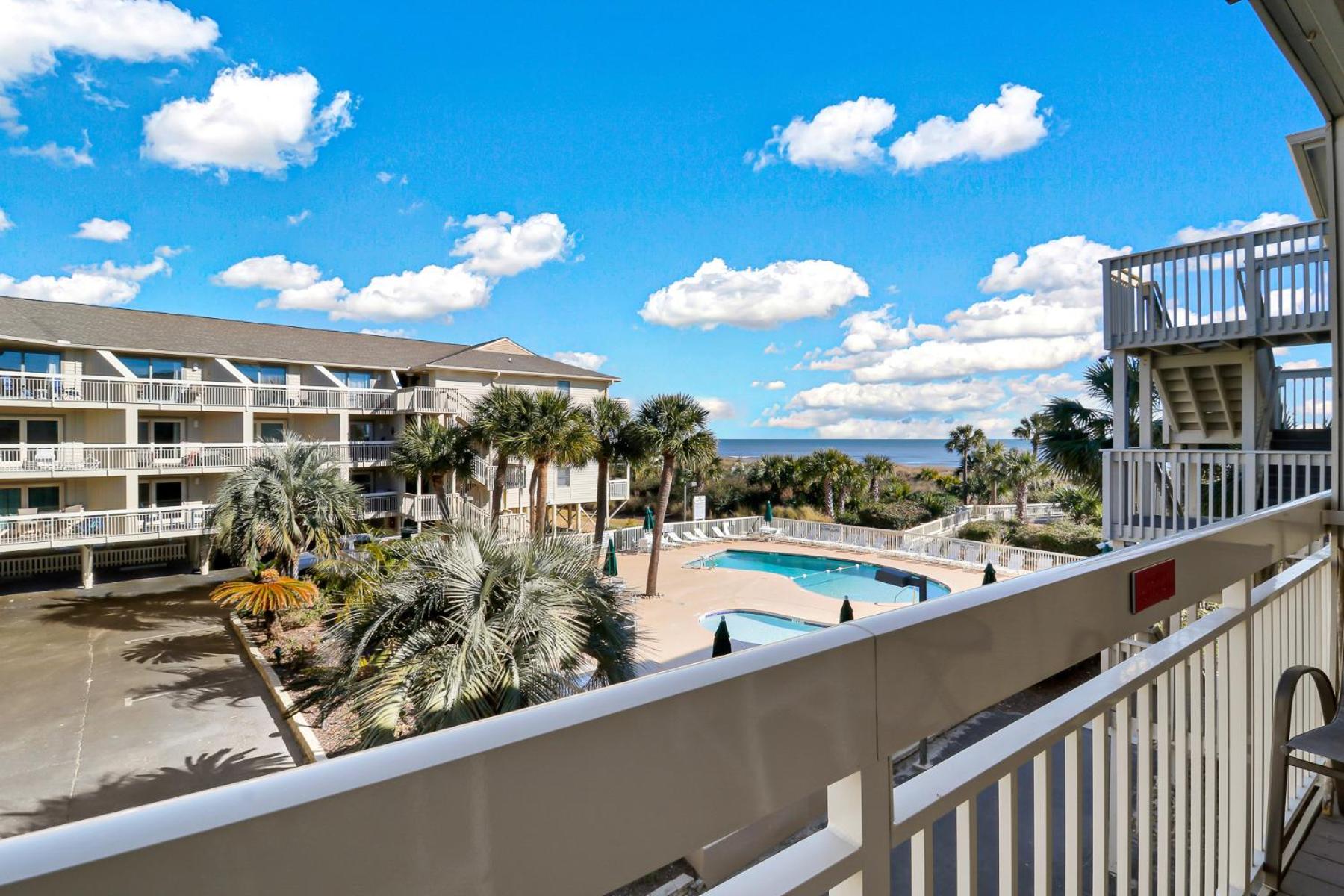 The Breakers #220 Beach Condo, Beautiful Ocean View At Coligny Beach, 4 N Forest Beach Drive Hilton Head, Walk To All Shops Restaurants, Renovated Jan 2024, Vacation Rental Hhi Llc ฮิลตันเฮดไอส์แลนด์ ภายนอก รูปภาพ