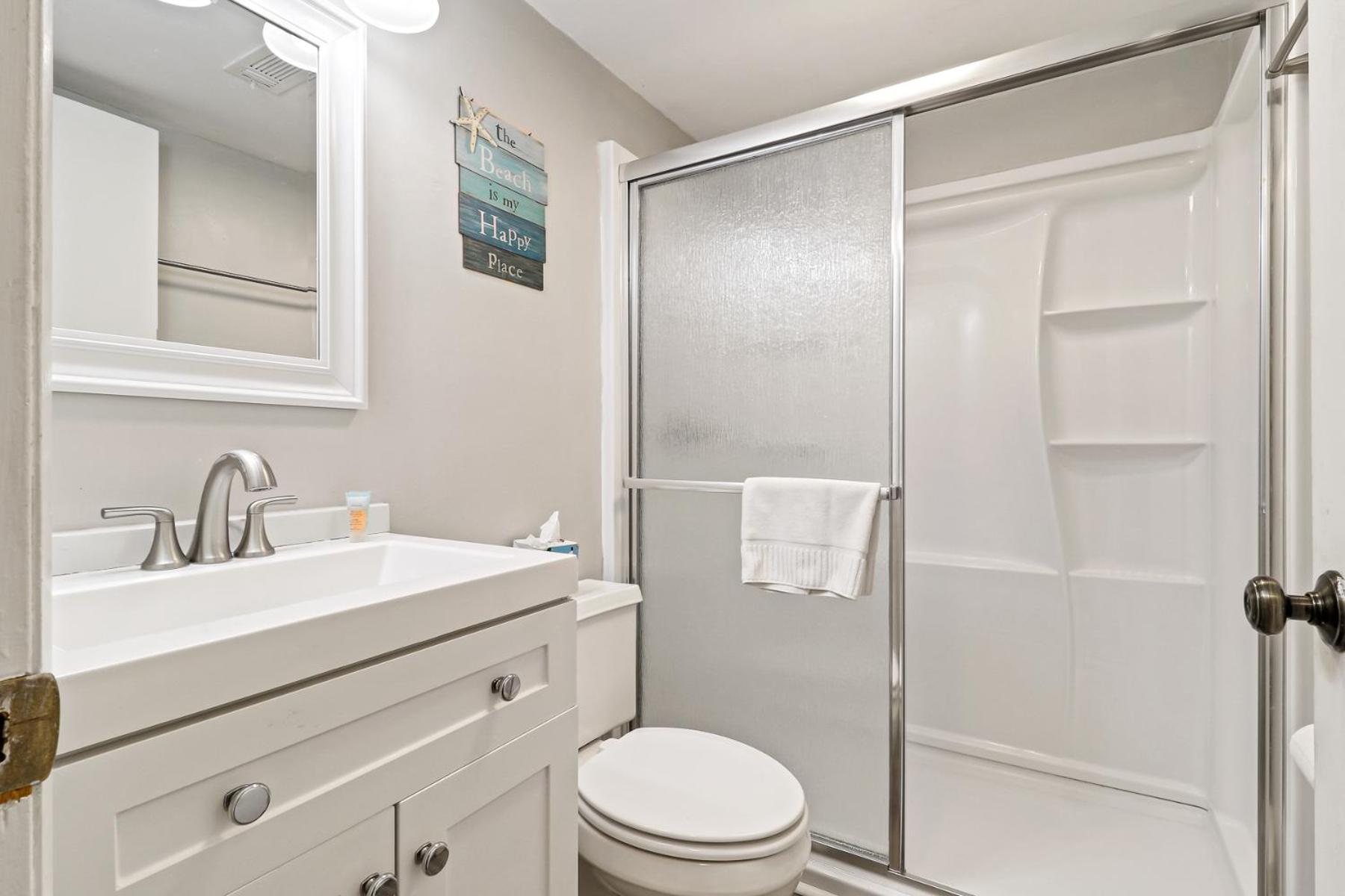 The Breakers #220 Beach Condo, Beautiful Ocean View At Coligny Beach, 4 N Forest Beach Drive Hilton Head, Walk To All Shops Restaurants, Renovated Jan 2024, Vacation Rental Hhi Llc ฮิลตันเฮดไอส์แลนด์ ภายนอก รูปภาพ