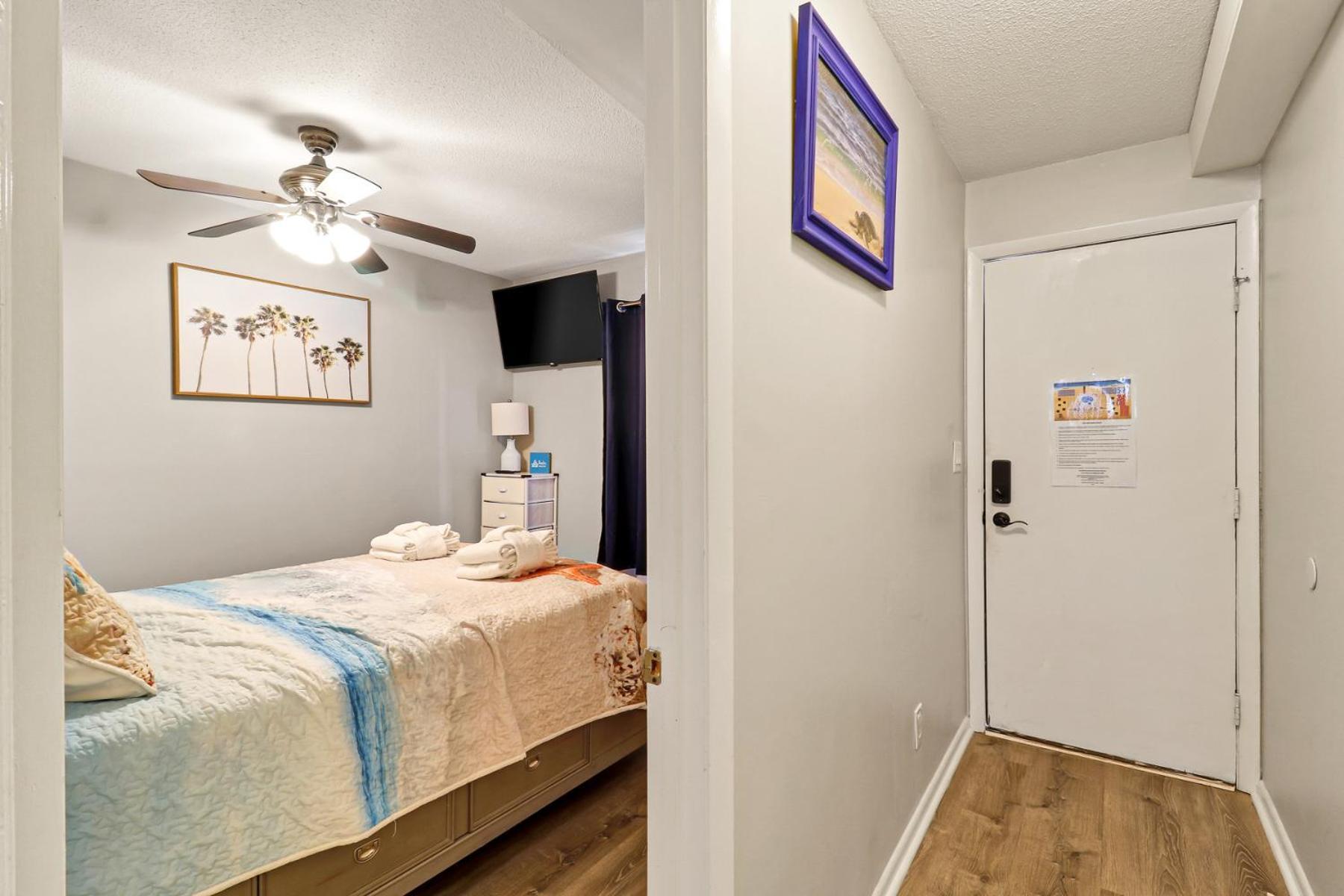 The Breakers #220 Beach Condo, Beautiful Ocean View At Coligny Beach, 4 N Forest Beach Drive Hilton Head, Walk To All Shops Restaurants, Renovated Jan 2024, Vacation Rental Hhi Llc ฮิลตันเฮดไอส์แลนด์ ภายนอก รูปภาพ